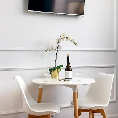 Gagarina 33 - Colorful Studio By Noclegi Renters Warszawa Zewnętrze zdjęcie